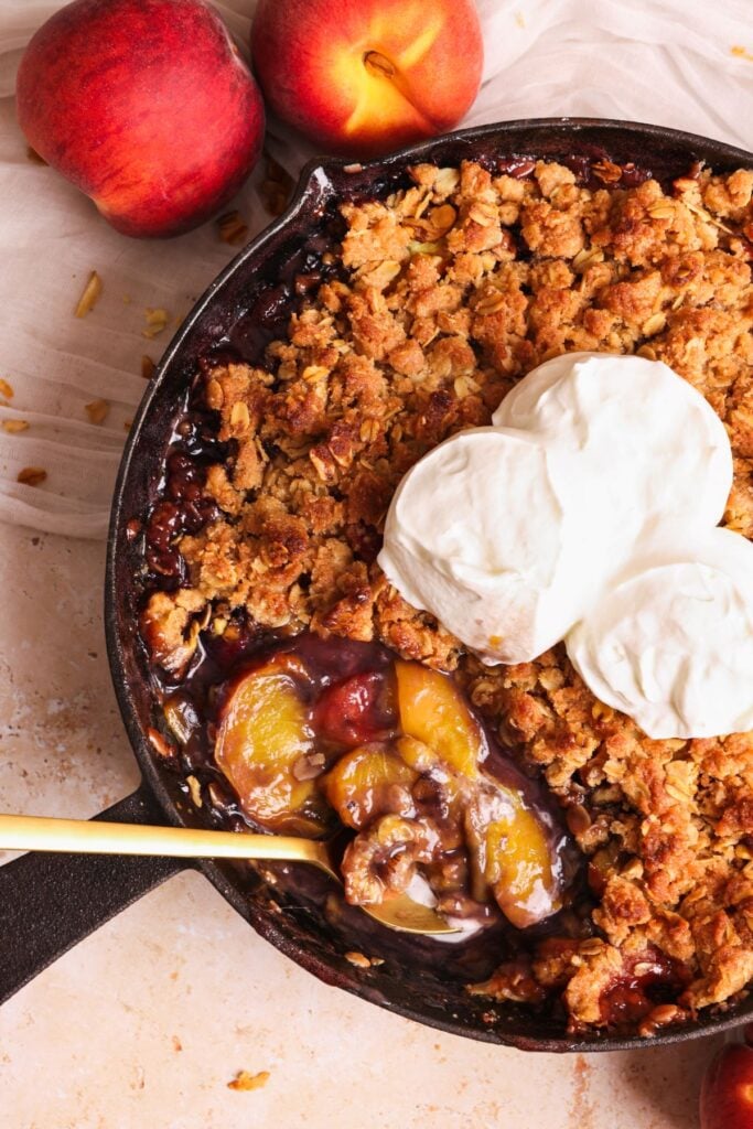 Easy Peach Crumble (Crisp) BAKE WITH ZOHA