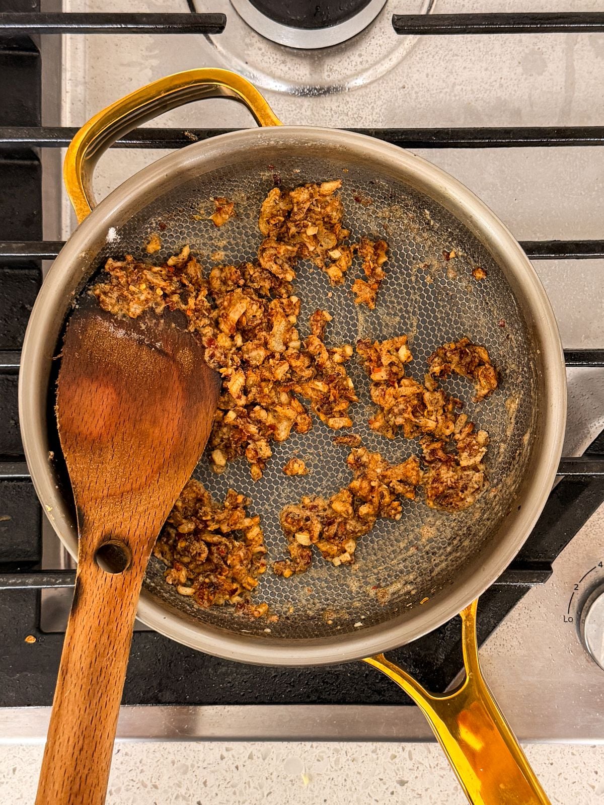 toasted flour, seasonings, onion and garlic in a small saucepan